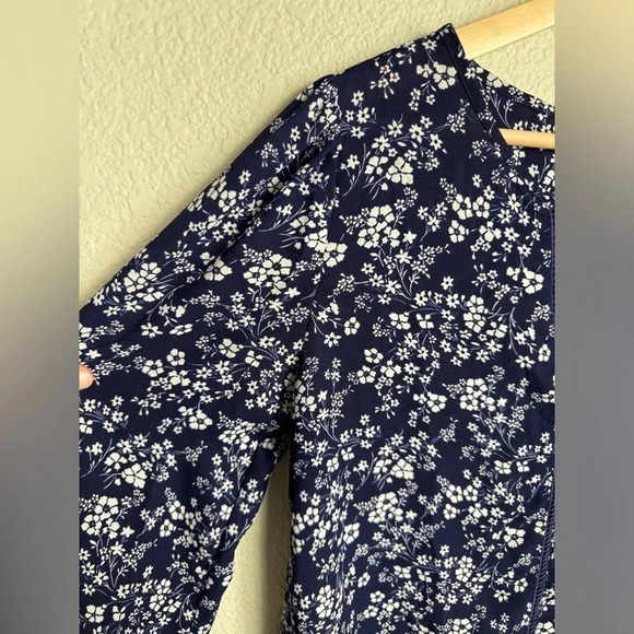 Collective Concepts Blue Floral Long Sleeve Flowy Top Size Small - Picture 7 of 12